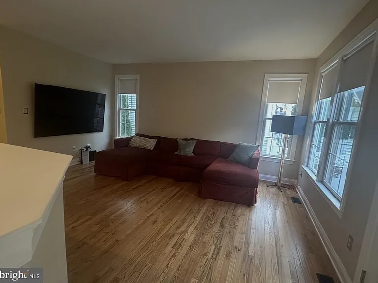 51 Malsbury St — Photo 11