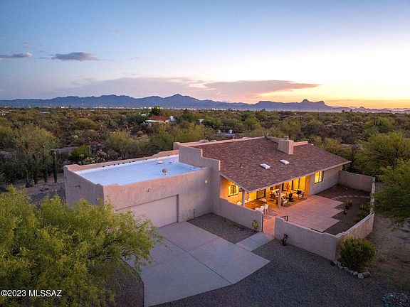 3rd image of 2950 W Camino Christy
