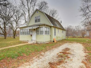1407 N Market St, Champaign, IL