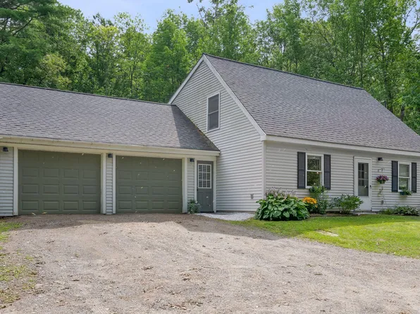 31 Station Hill Road, Vassalboro, ME 04989