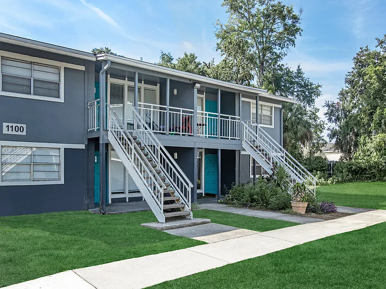 Lakewood Oaks Apartments — Photo 25