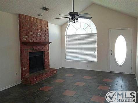 3rd image of 402 Johnston Blvd