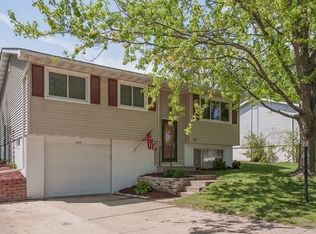 2930 5th St, Marion, IA 52302