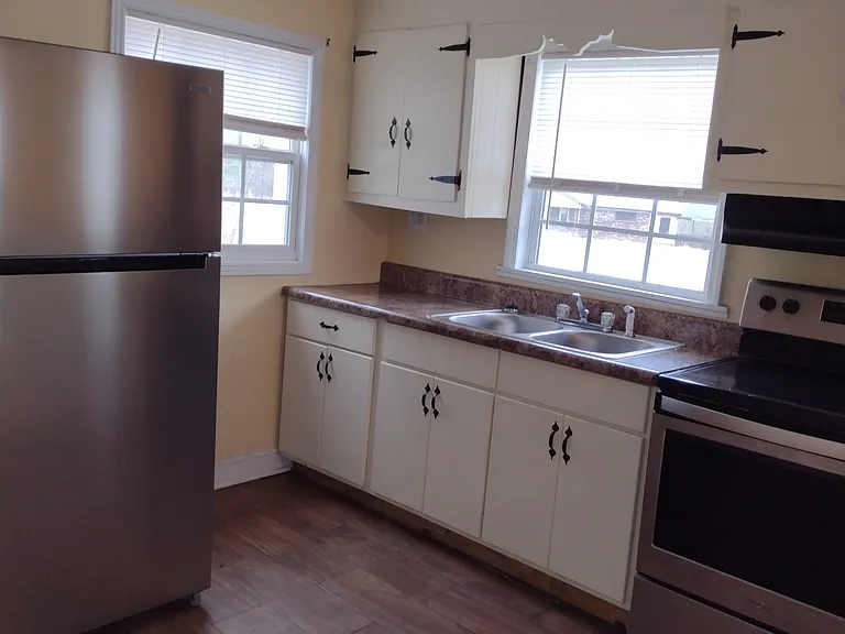 1113 New Rosedale Rd NE — Photo 9