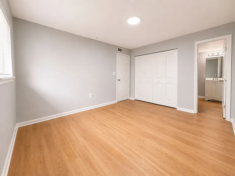 412 Fairfax Dr #6 — Photo 59