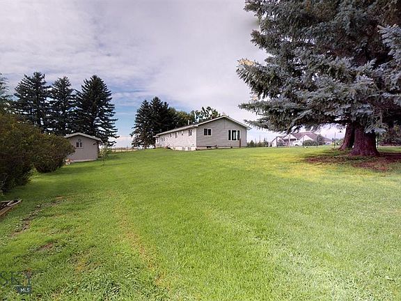 4th image of 121 Lake Dr
