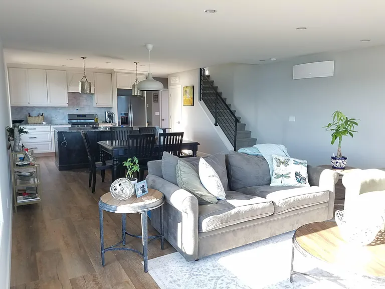 1016 Beckett Point Rd — Photo 7