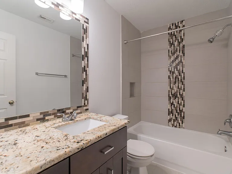 226 Blushwood Pl — Photo 38