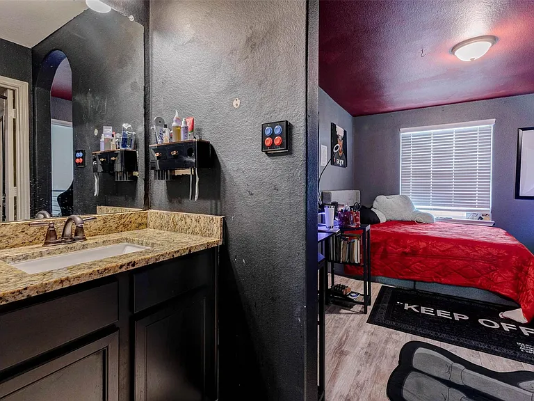22127 Roxanne Field Ln — Photo 25