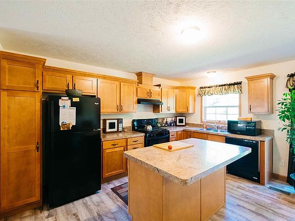 5th image of 8804 Birchview Dr