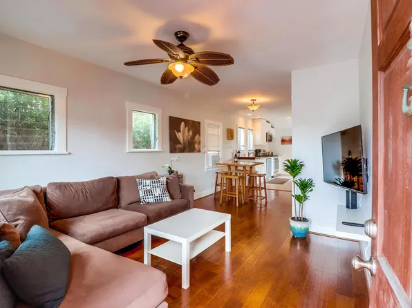 385 Nautilus St, La Jolla, CA 92037