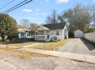 464 Whitthorne St, Shelbyville, TN 37160