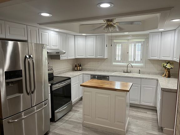 4th image of 16 Saratoga Blvd