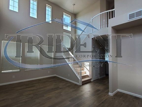 3rd image of 3648 Saintsbury Dr