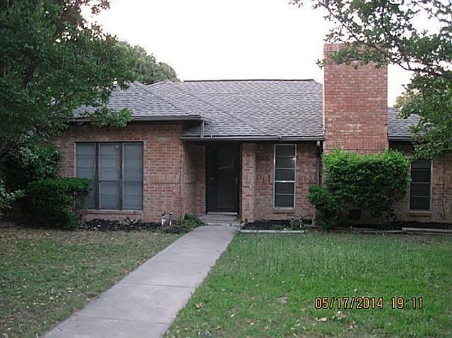 1st image of 713 Saddlebrook Dr S