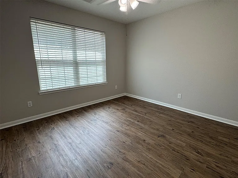 15807 Kings Cypress Ln — Photo 10
