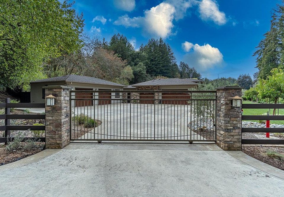 1st image of 2070 Green Valley Rd