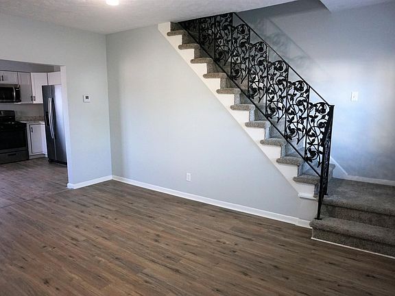 4th image of 520 Chartiers Ave