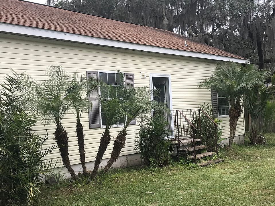 1st image of 116 Putnam Ave