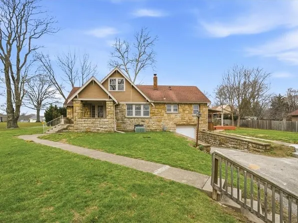 11700 Johnson Dr, Shawnee, KS 66203