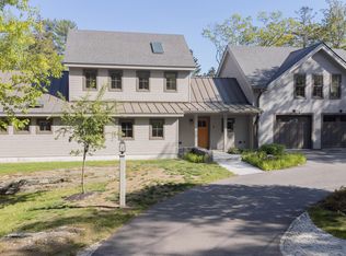 4 Woods Knoll Dr, Cape Elizabeth, ME 04107