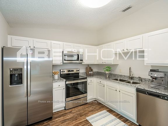 3rd image of 956 Chalmet Ln