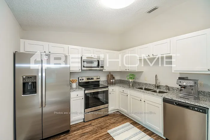 956 Chalmet Ln — Photo 3