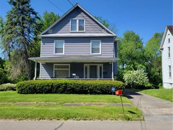 76 Frank St, Struthers, OH 44471