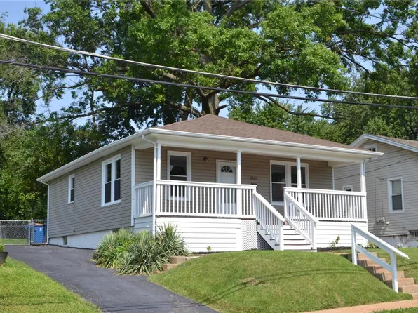 2323 Wallis Ave, Saint Louis, MO 63114