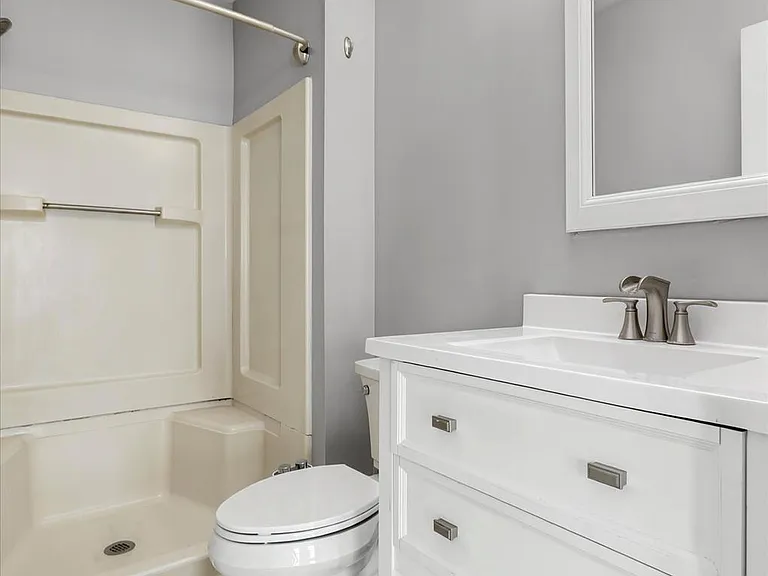 645 Muhlenberg Dr #407 — Photo 21