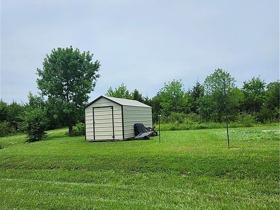 2nd image of 1 Palomino Dr