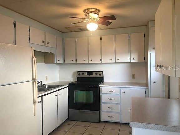 4th image of 1107 49th Avenue Dr W