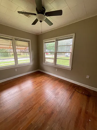 1207 Holly St Photo 1