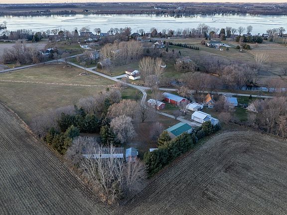 3rd image of W10651 & W10649 Diefenbach Cir