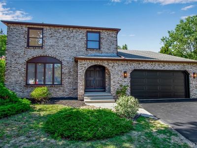 946 Robin Rd, Amherst, NY, 14228