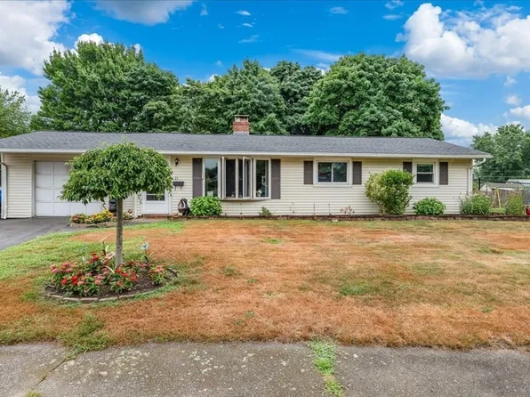 21 Louise Rd, Holbrook, MA 02343