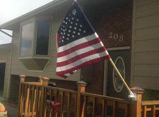 208 W 50th St, Loveland, CO 80538