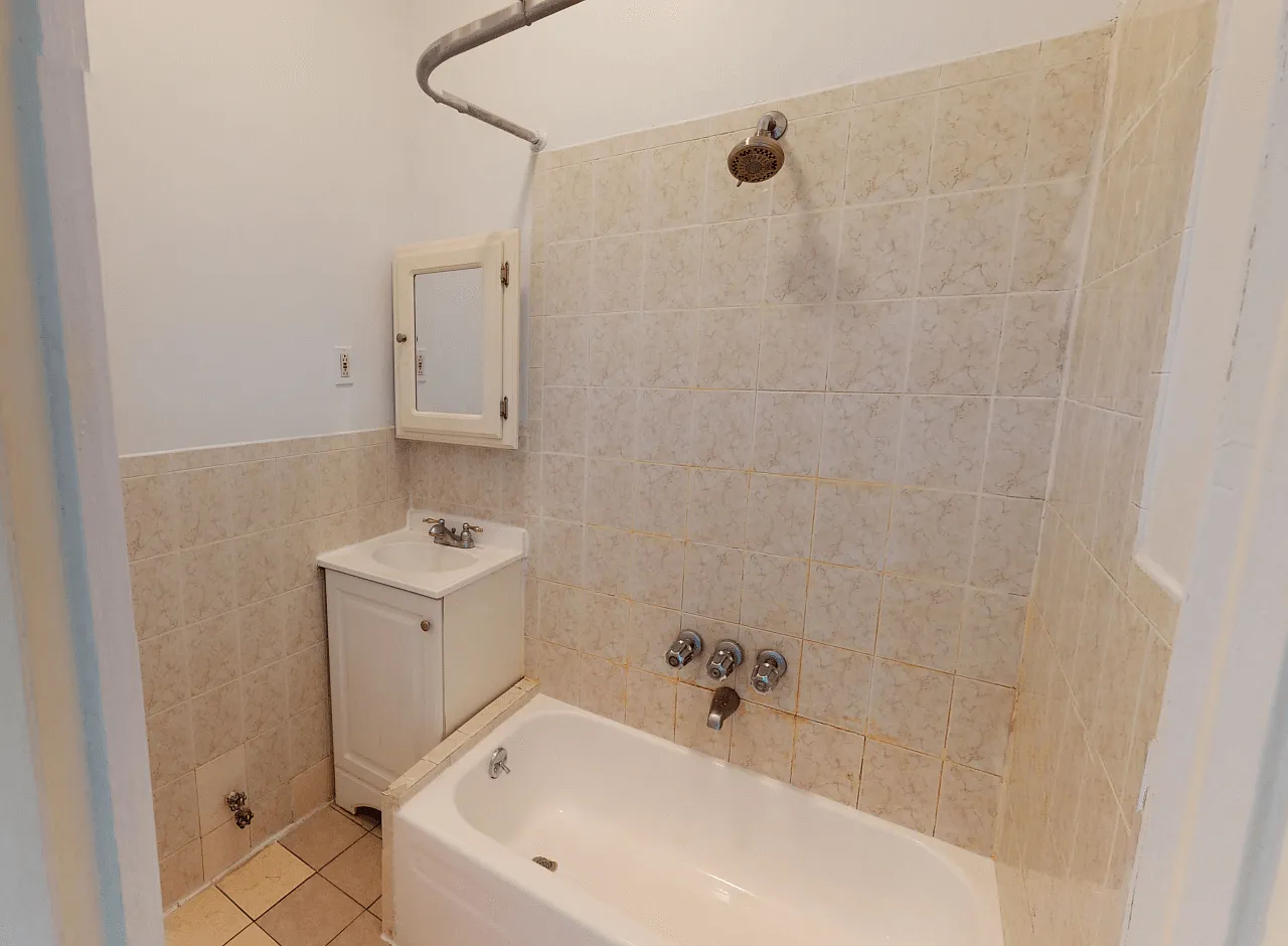 236 East 13th Street — Photo 3