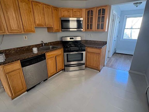 2nd image of 451 Alden St Floor 2