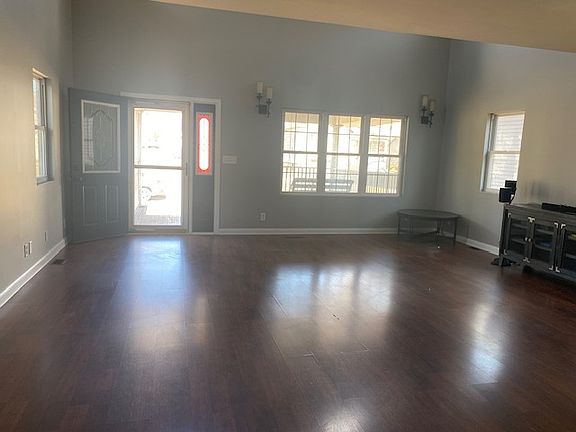 2nd image of 340 8th St