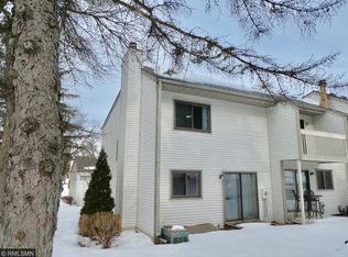 1538 N Oberlin Cir NE, Fridley, MN 55432