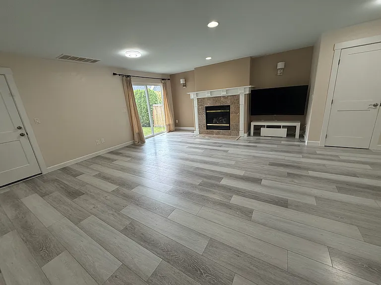 22727 NE Cascara Cir — Photo 10