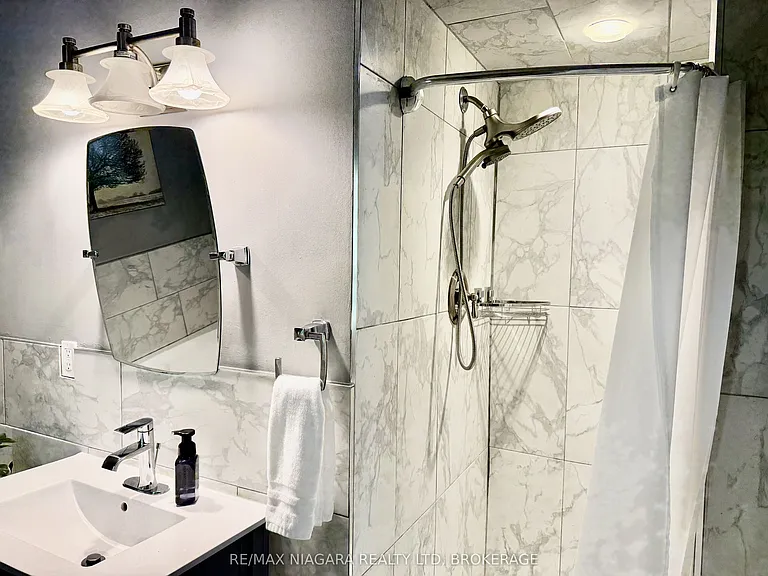 4691 River Rd #6 — Photo 16