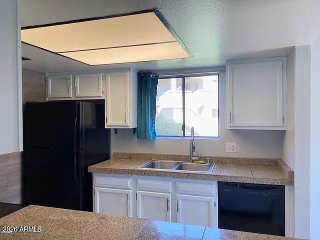 2 bed, 2.0 bath, 1128 sqft, $1,625 — Photo 3