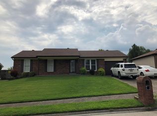 3607 Gray Fox Dr, New Albany, IN 47150