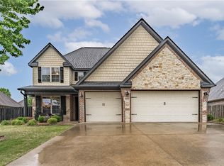 6405 S 35th St, Rogers, AR 72758