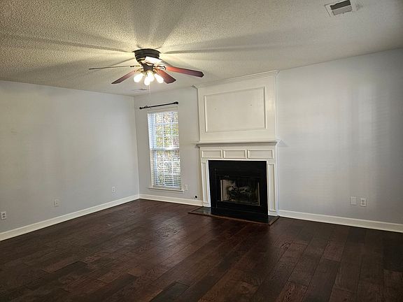 2nd image of 7 Dove Wood Ct
