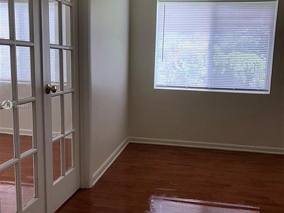 4th image of 109 NW 6th Ave APT 8