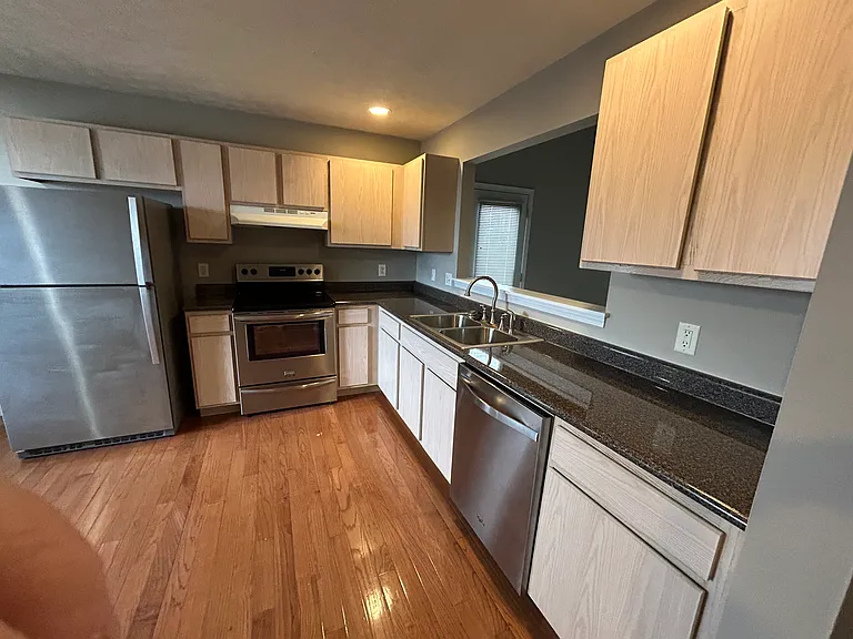 792 Harvard Dr #A — Photo 8