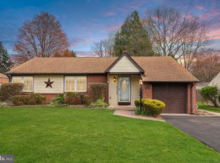 502 Toll Rd, Oreland, PA 19075